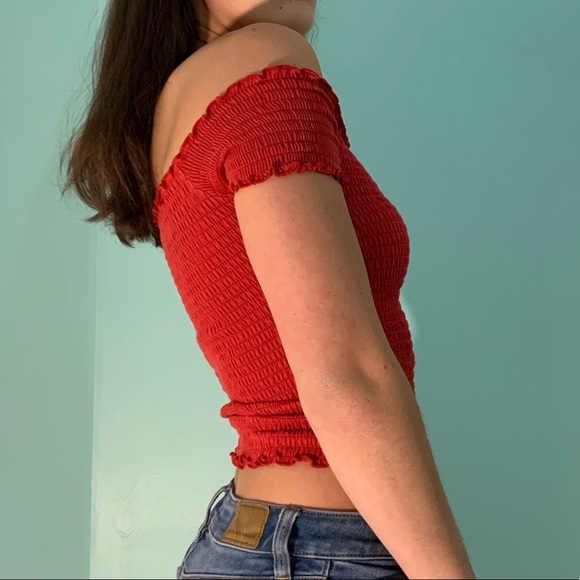 Red top - Picture 2 of 3